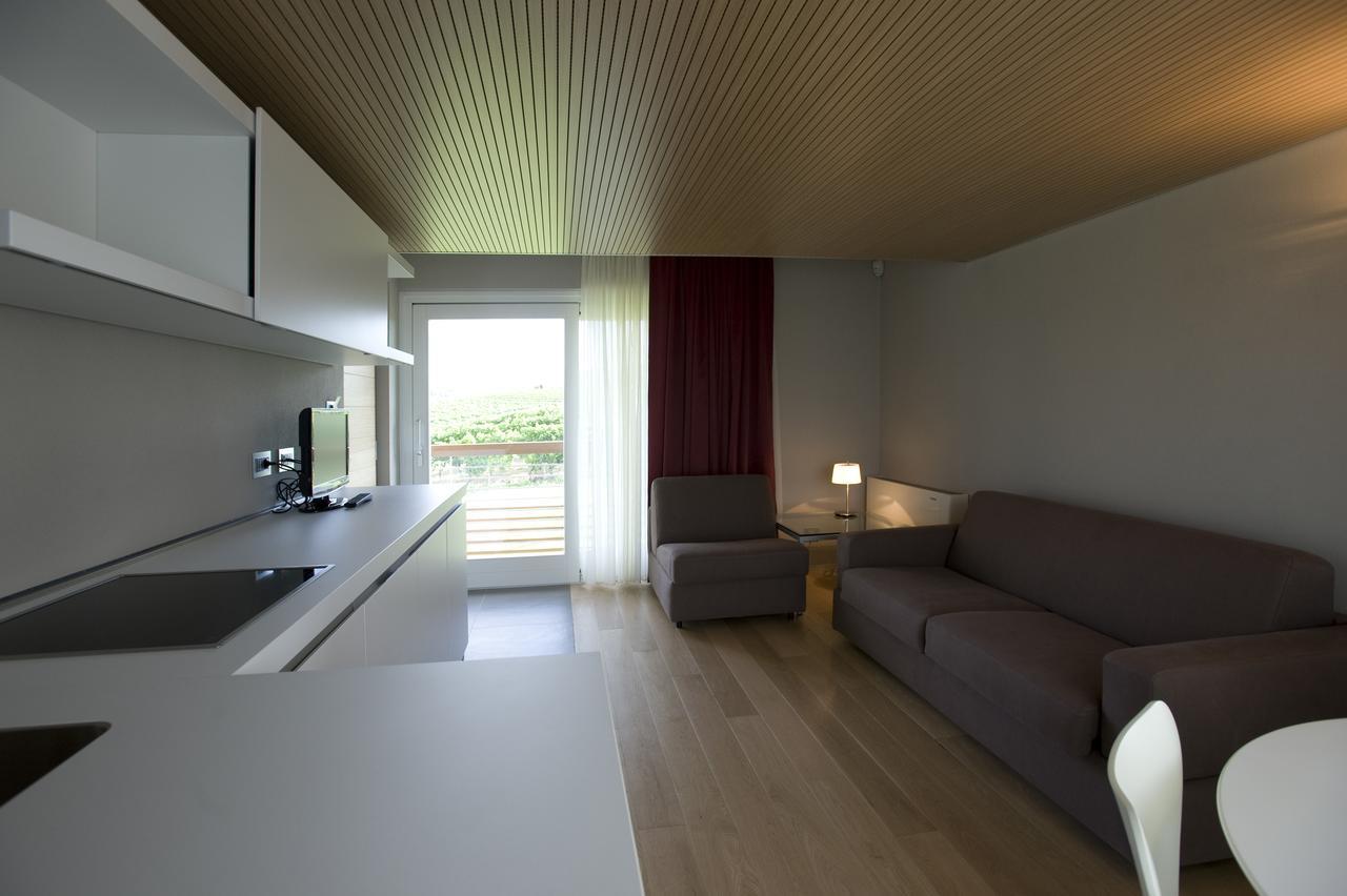 Appartement Casa Nelle Vigne à Castiglione Tinella Extérieur photo